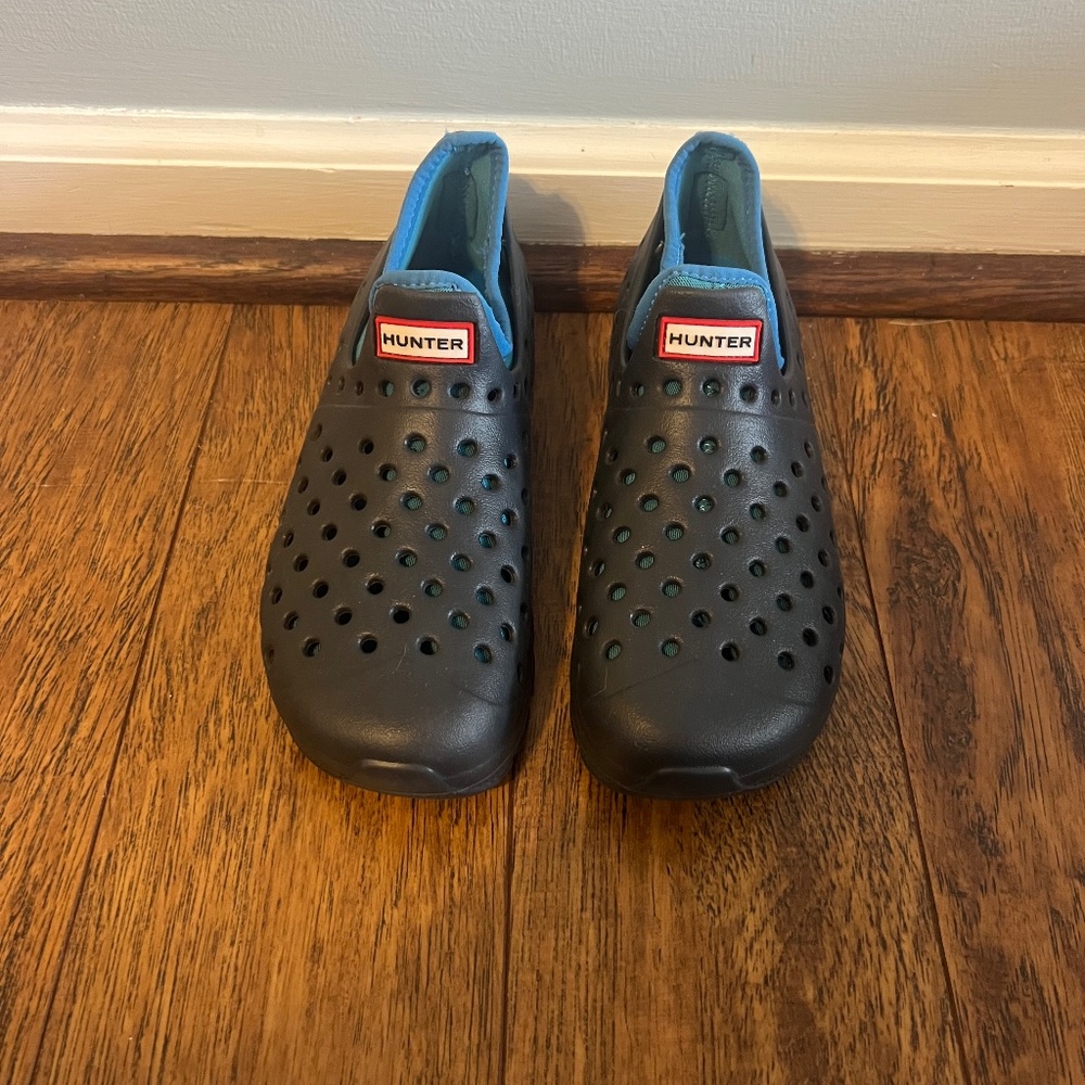 Hunter Kids Blue Pull On Water Shoes NWOT